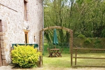 Peaceful cottage in rural Normandy