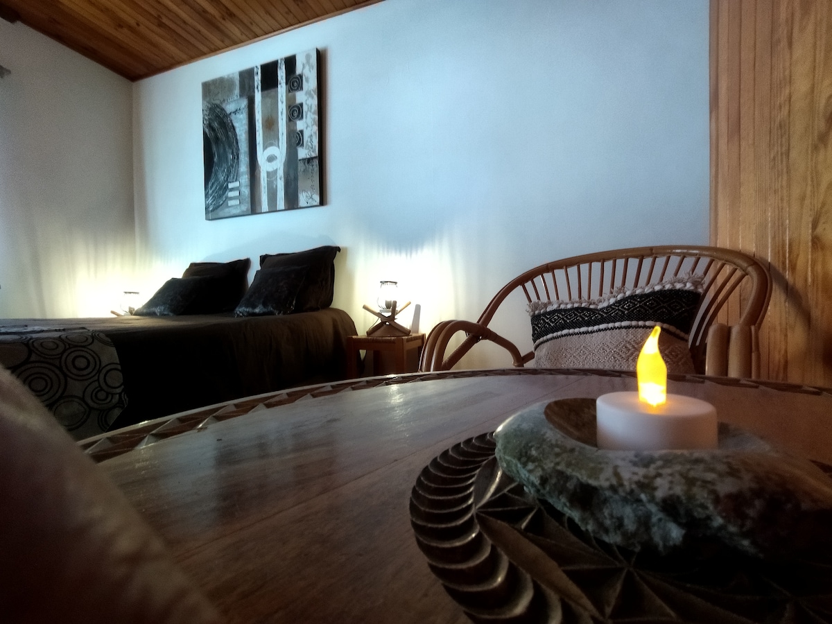 Nomad Alp B&B : Chambre Africa