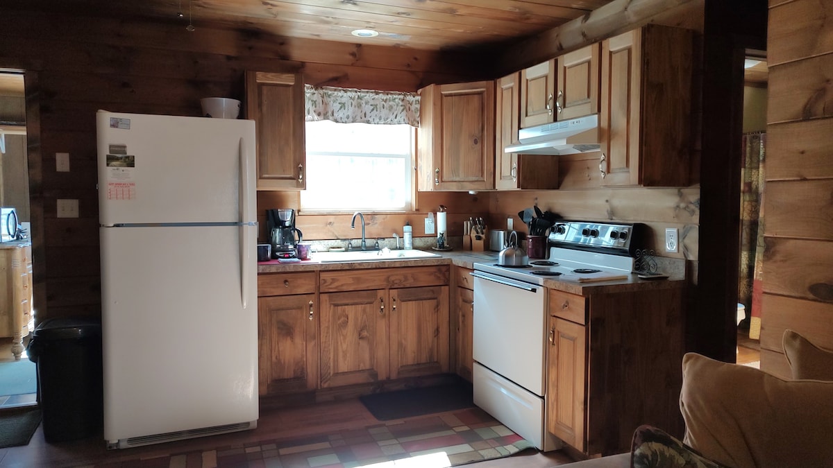 Bear Run-Rustic Cabin Feel with Modern Amenities