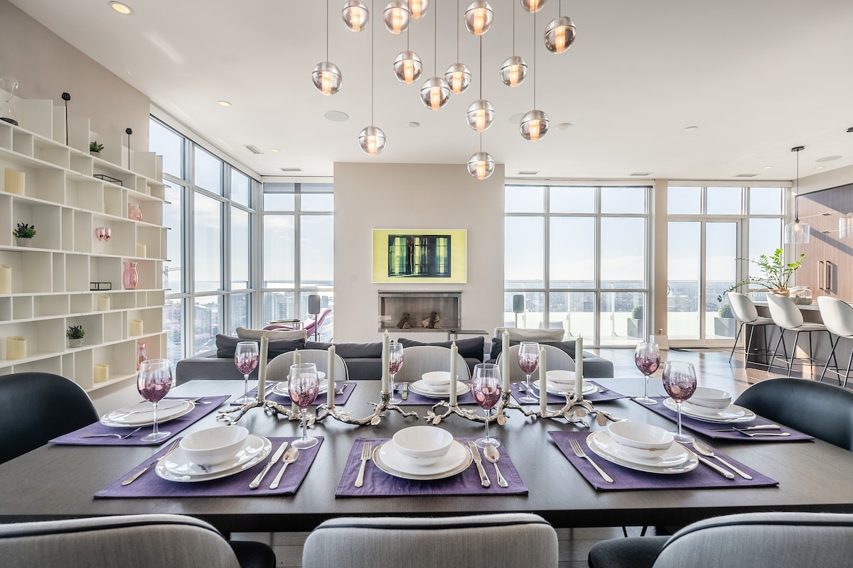 Award Winning 3BR Luxury Penthouse -Stunning Views