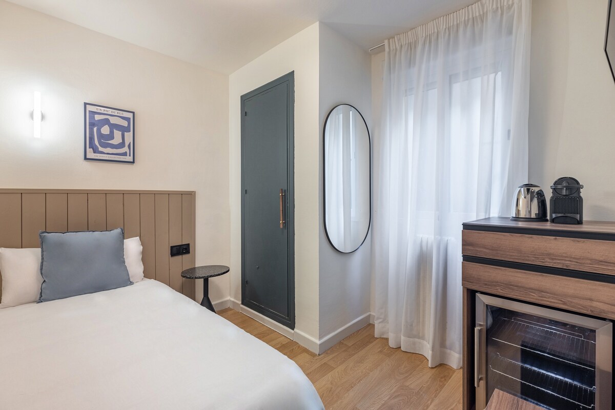 Olala Granada Suite Individual Room | 8min. center