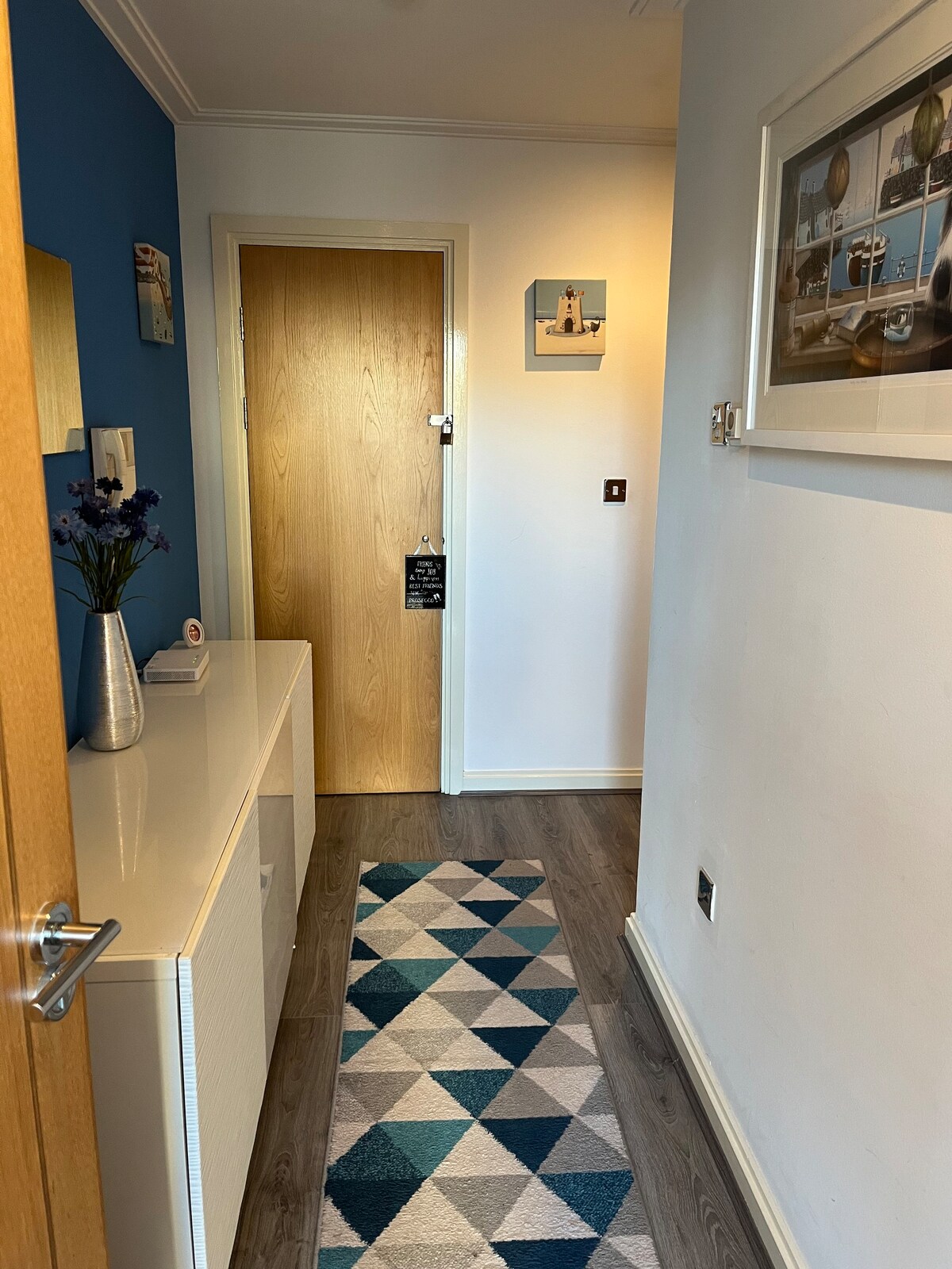 Cardiff bay spacious 1 bed in private complex