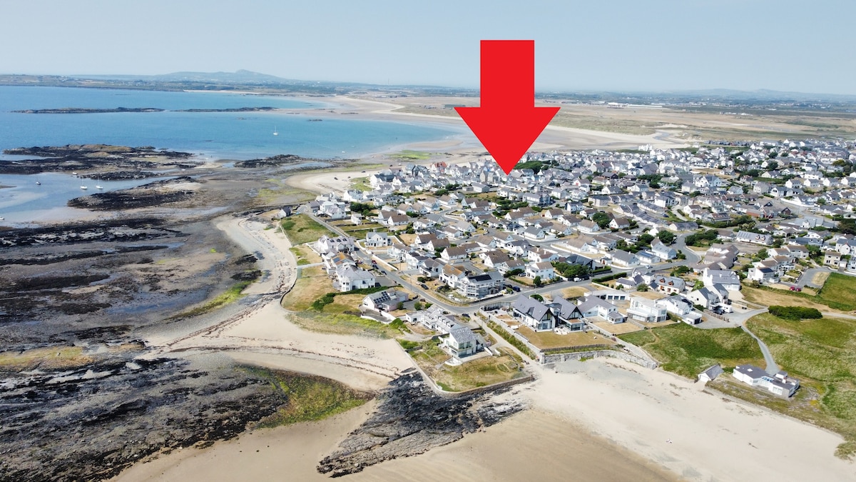 Modern 2 bed Apartment in Rhosneigr