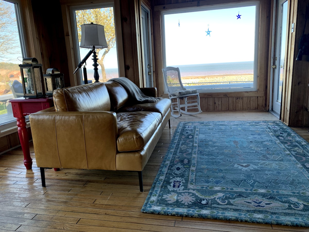 Oceanfront Cottage:Best Views In St. Martins