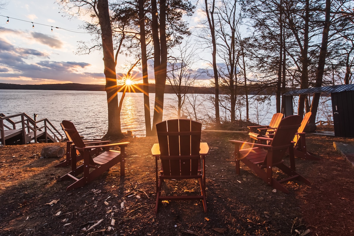 Wally 's Hideout - Poconos Lakefront Oasis