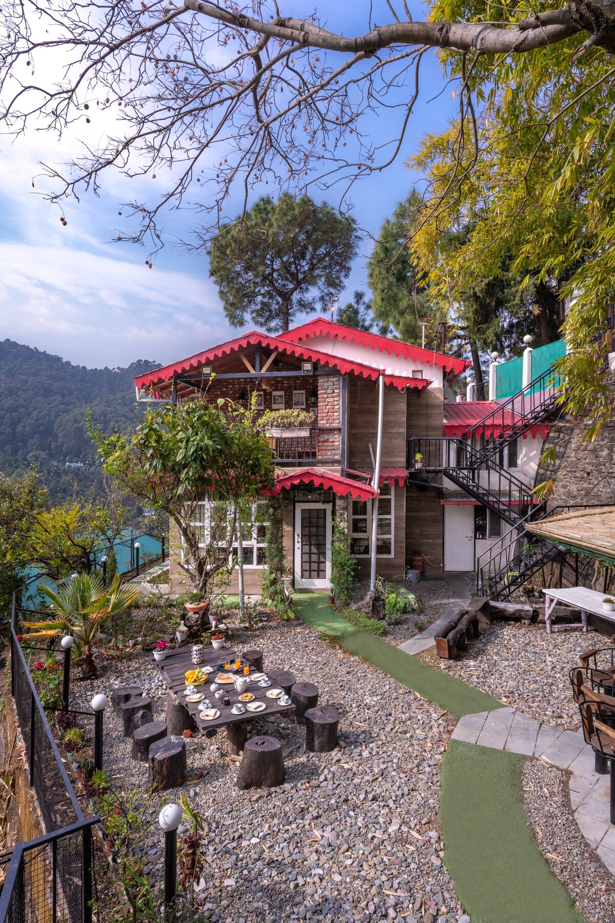 Farsouli 1°- 3BR home With Best Views, Bhimtal!