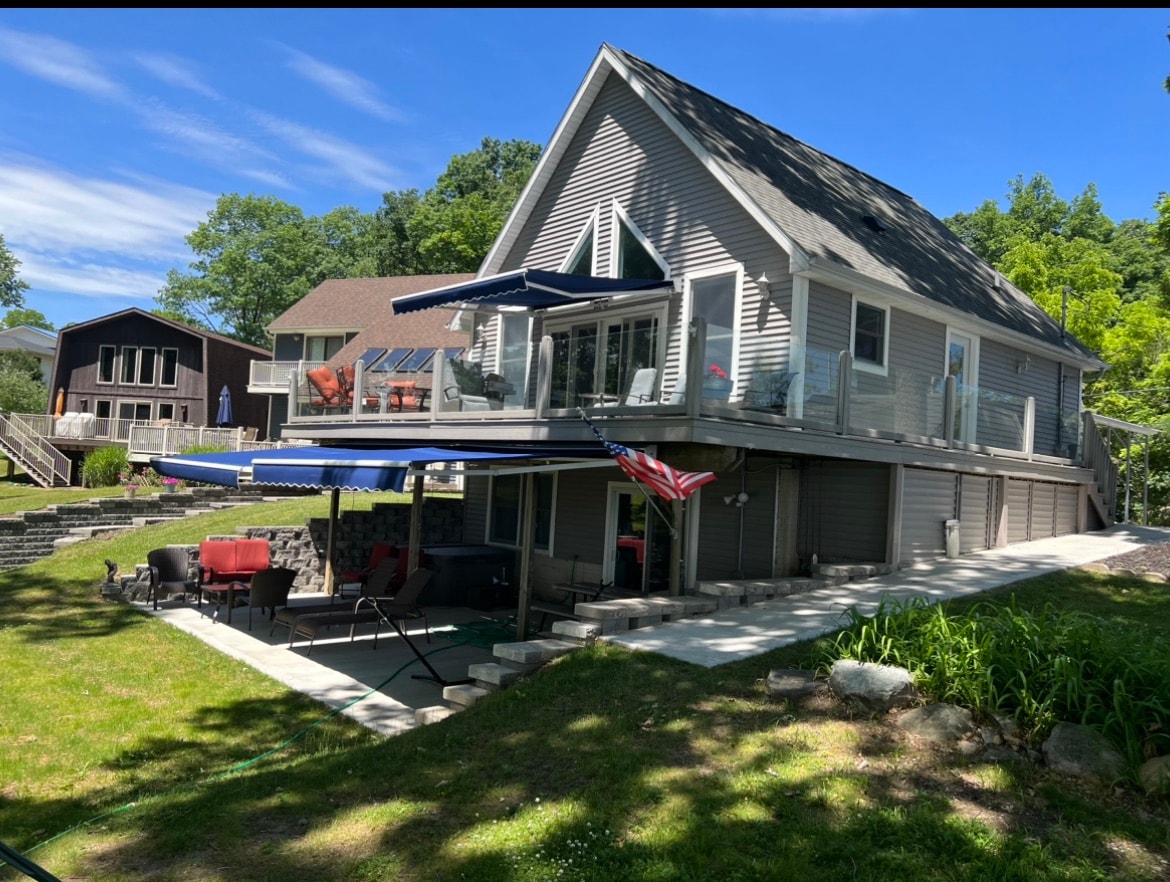 Lake House on Devils Lake!