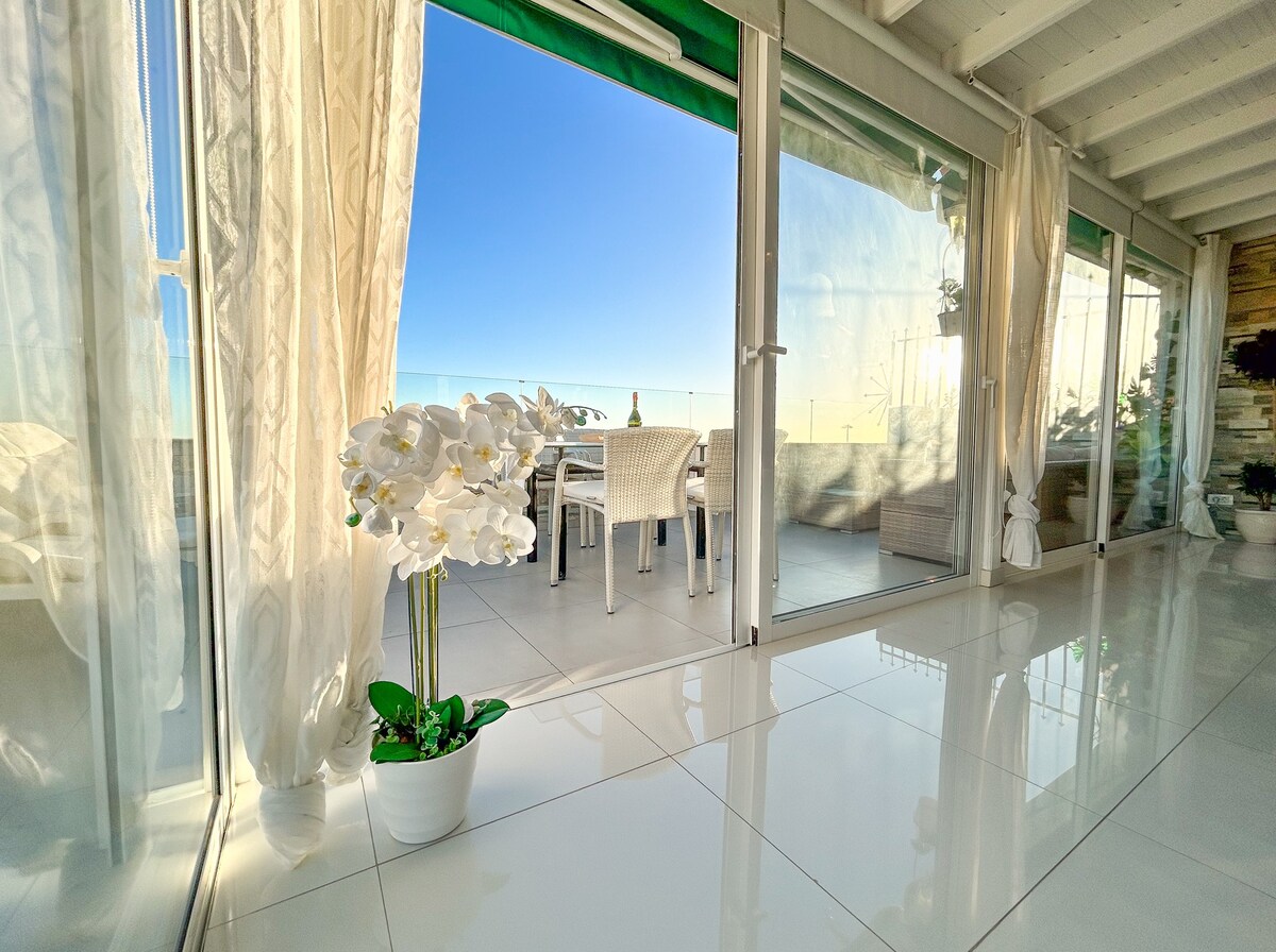 Penthouse of Views Los Cristianos