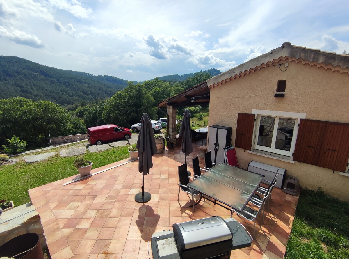 Belle propriété avec piscine chauffée