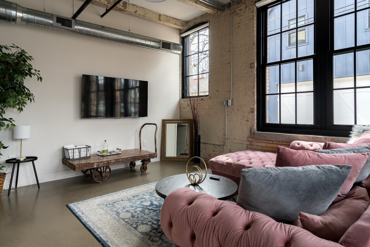 Columbus Electric Co. Loft Apt.