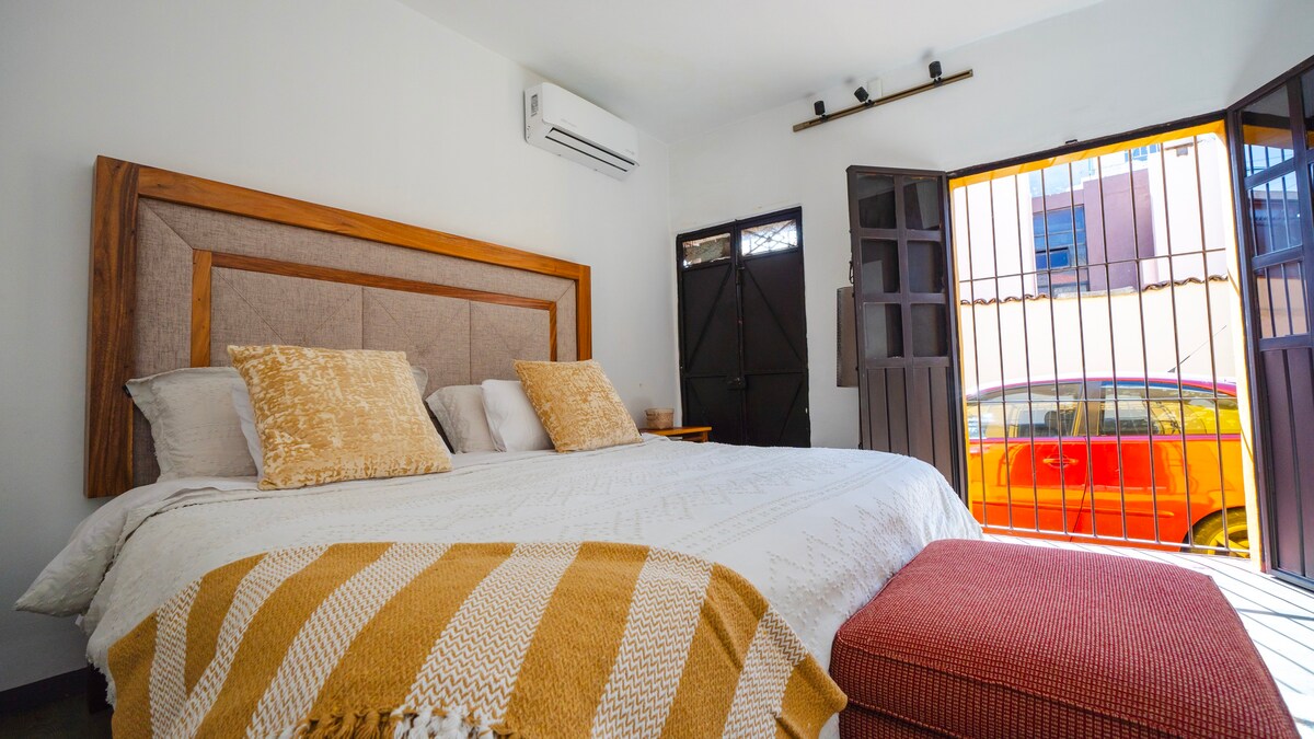 舒适的1卧室公寓3分钟Centro 100MB和阳台空调电视