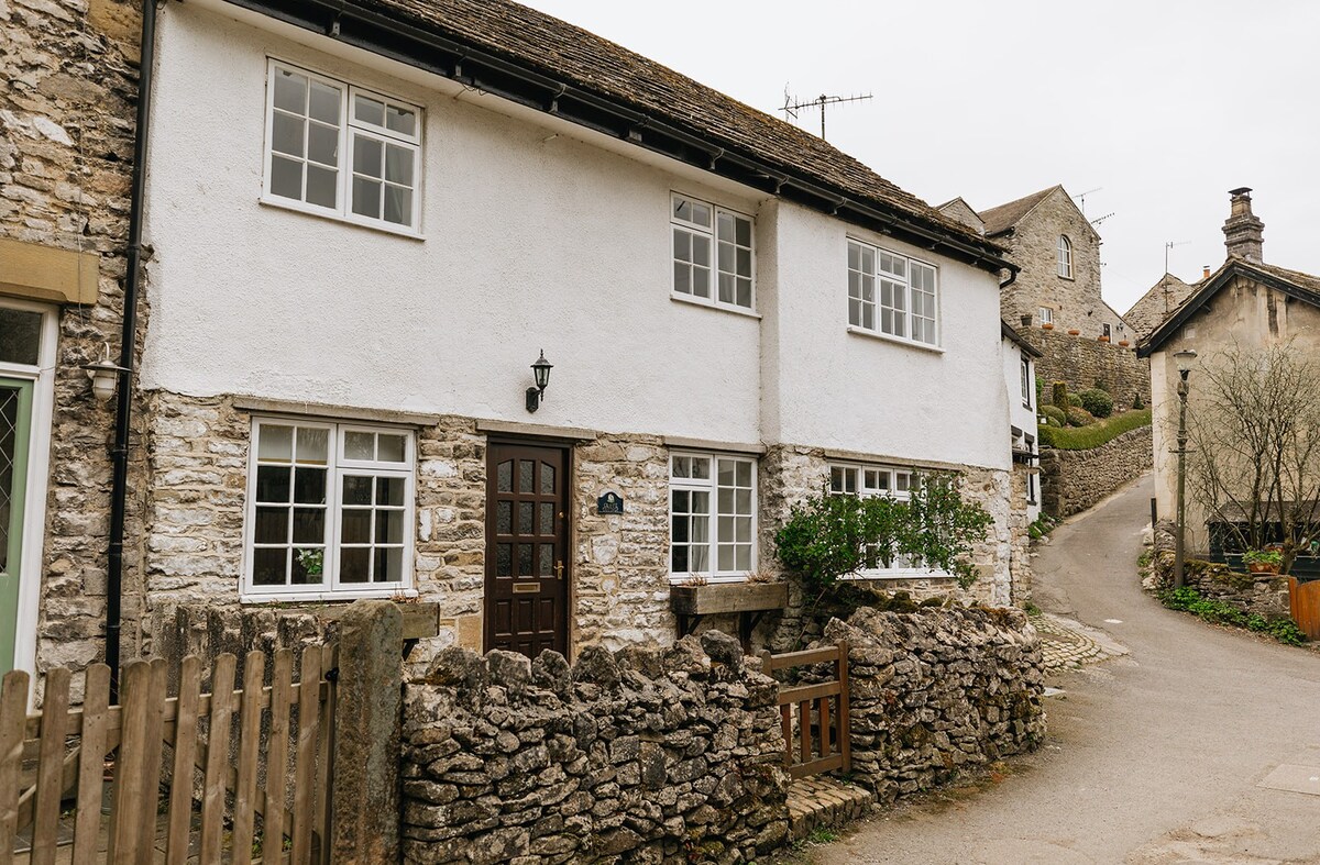 Three Bed Countryside Cottage in the National Park