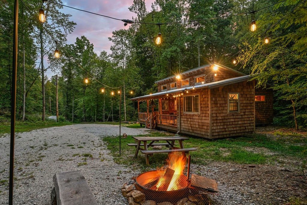 Secluded & Tranquil Gem ~ Close to Red River Gorge