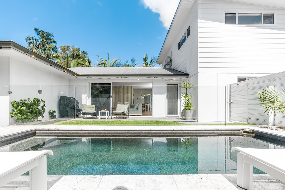 The Pool House - Byron Bay