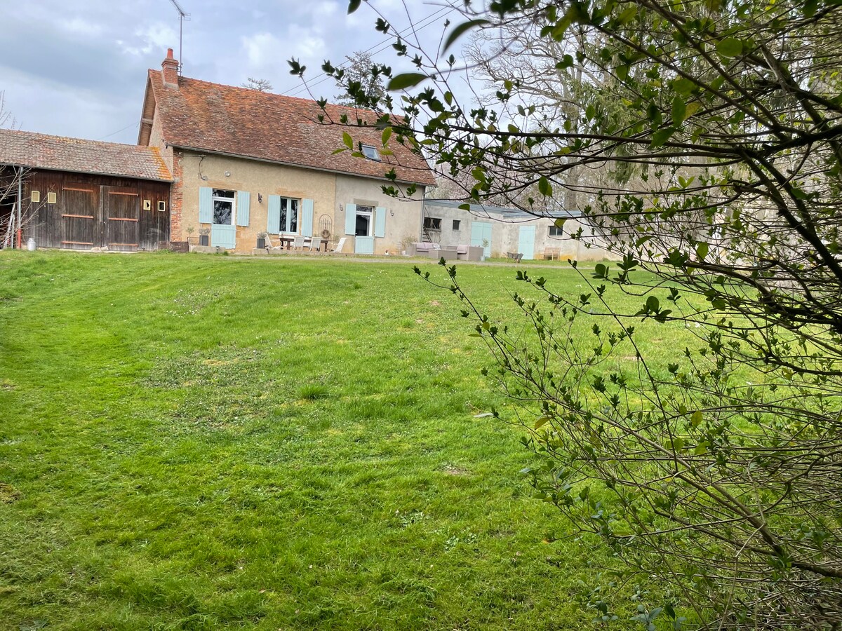 Gite de Fleur chateau du Lucay