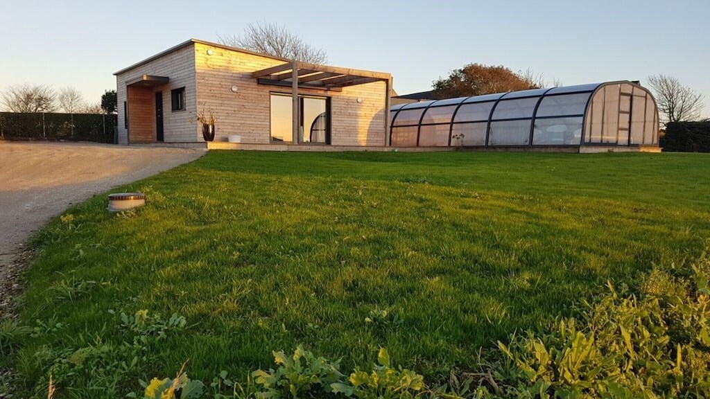 Maison vue mer avec piscine