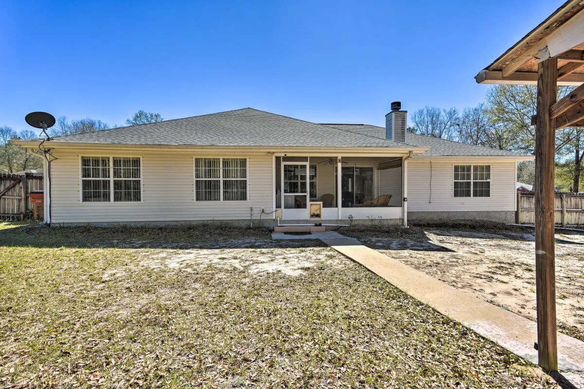 Sunny Getaway House of Baker, FL