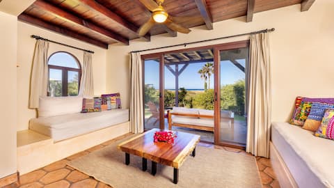 Hotel Family Suite 1 BR/1.5BA