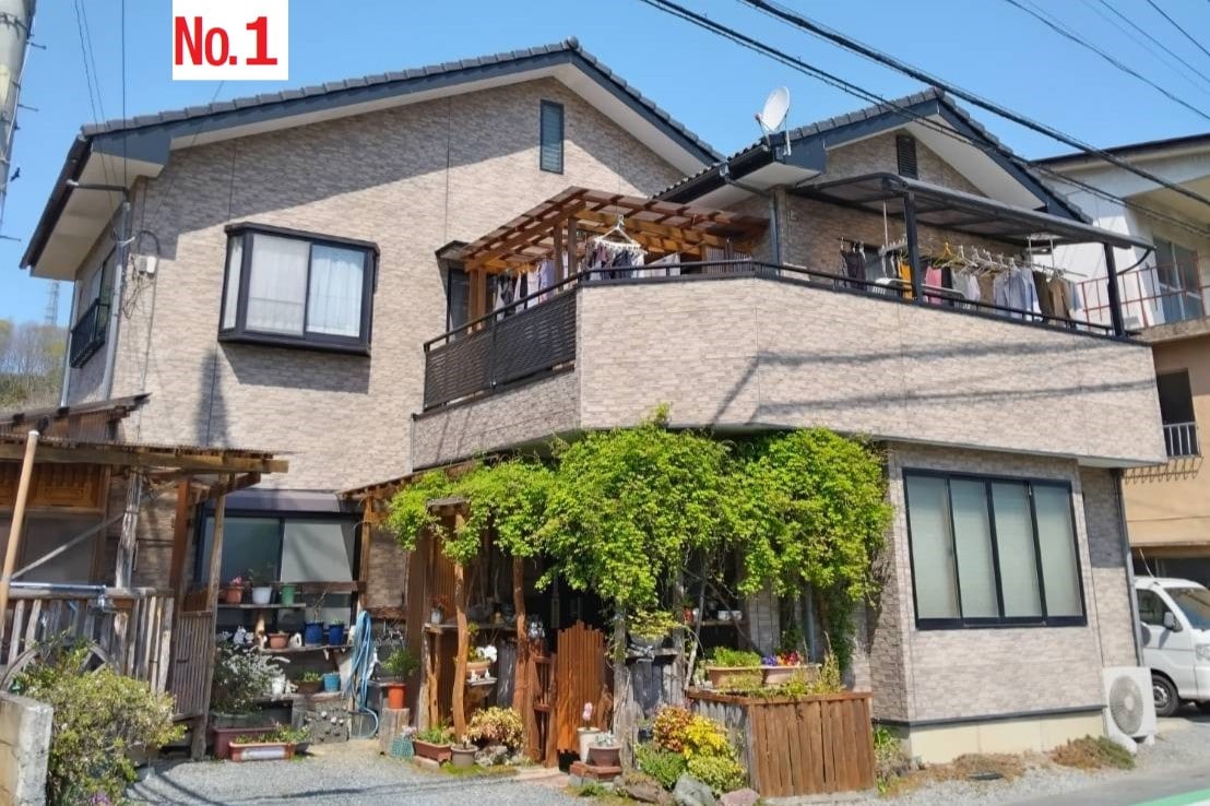 在安静的私人住宿「Chieri」Bellanda提供免费早餐，可欣赏横佐镇（ Yokose Town ）的山脉！Room No.1
1、2で計8人