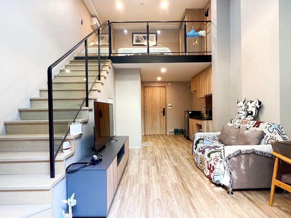 Loft/Duplex apartment/BTSsurasak