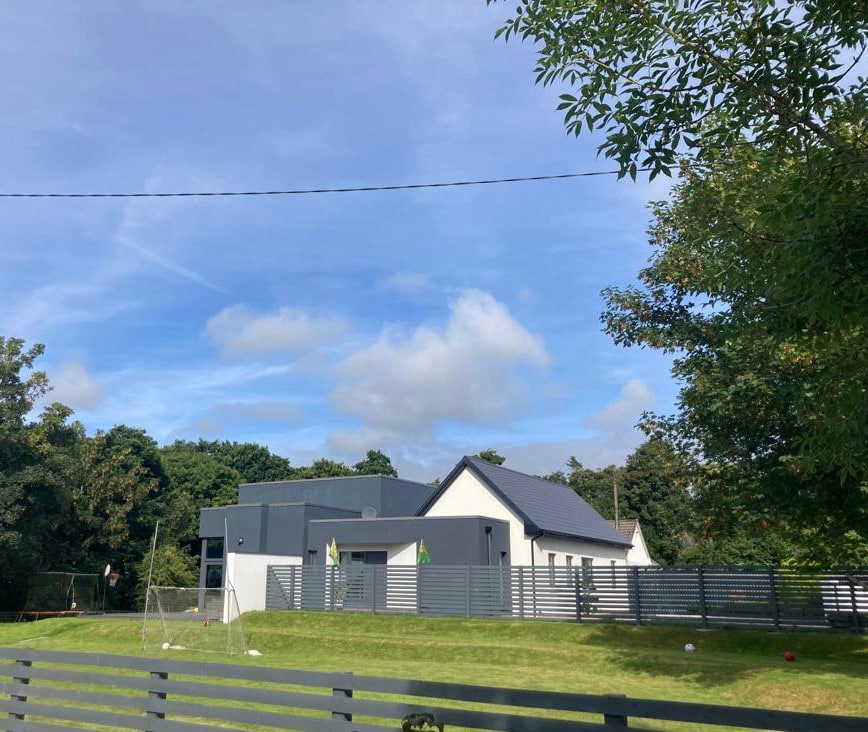 Killarney Modern Cottage with gym