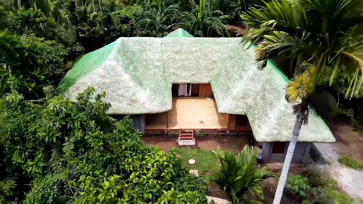 Maison en bambou, éco lodge