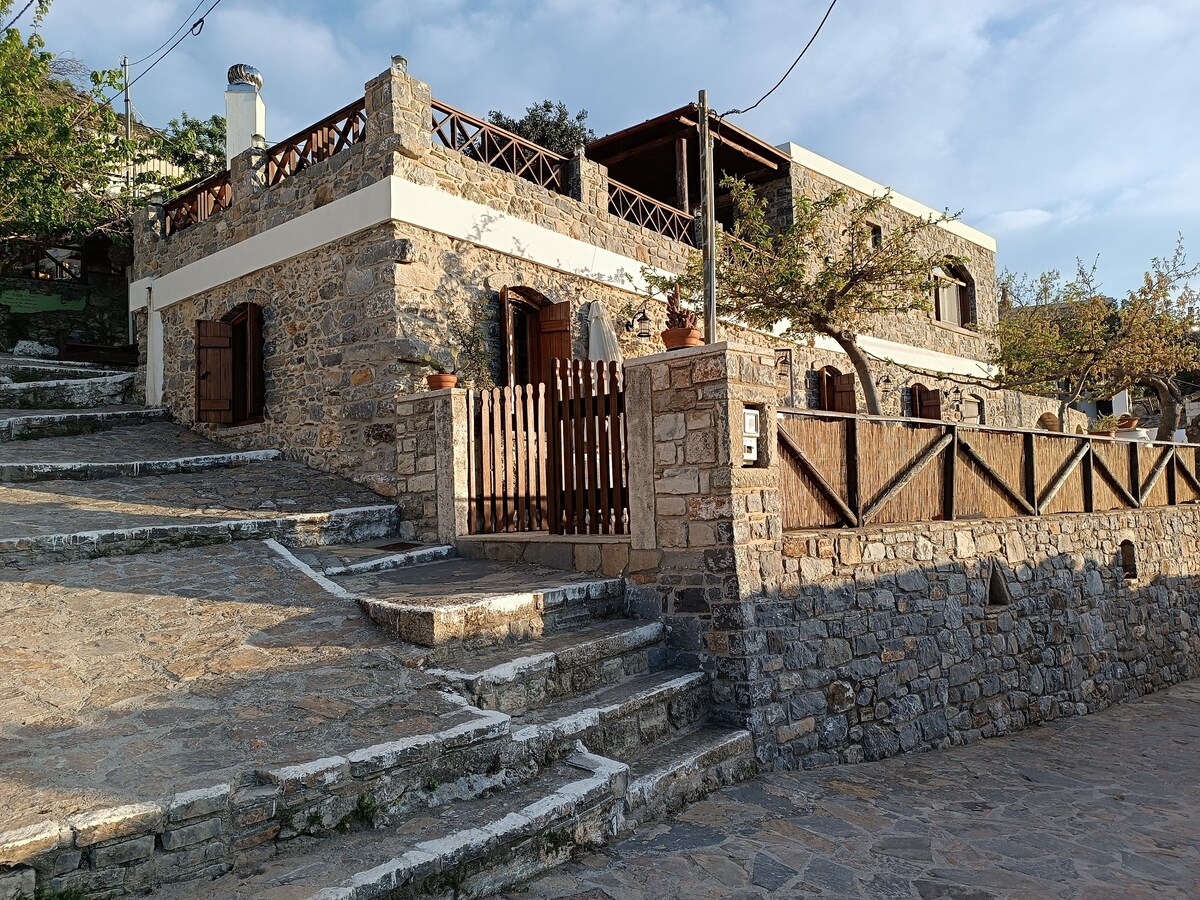 Villa "Athina"-Two Storey Stone House with View