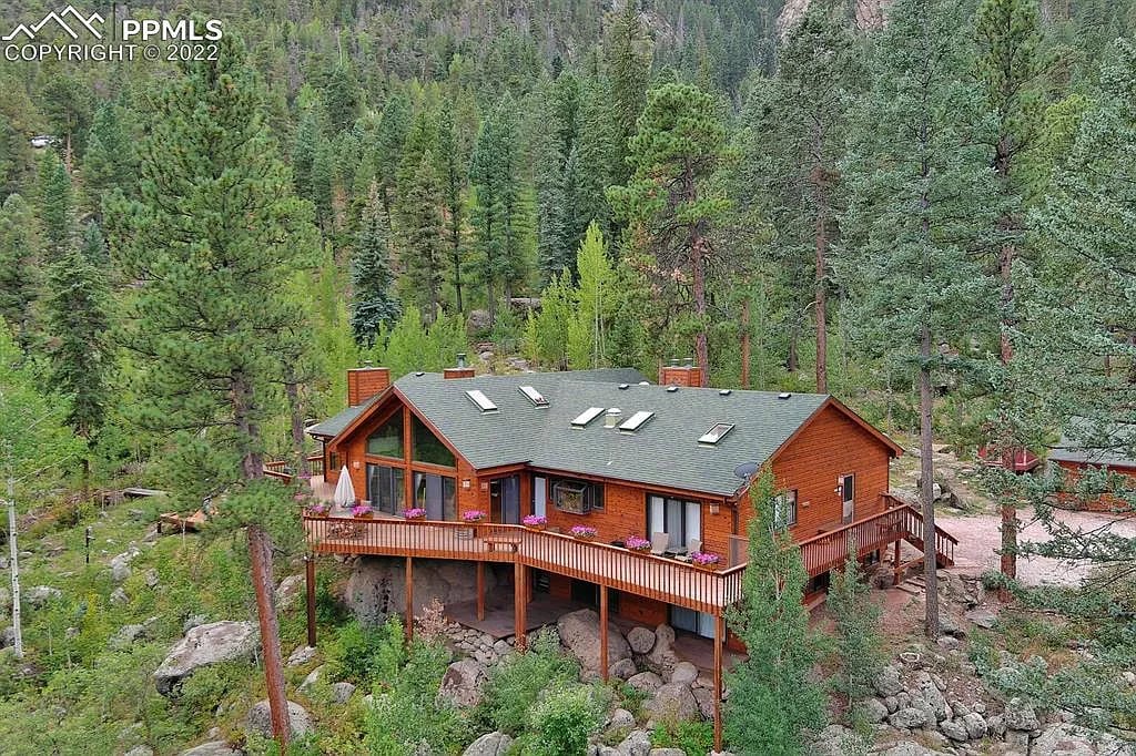 Cabin at Pike's Peak Falls