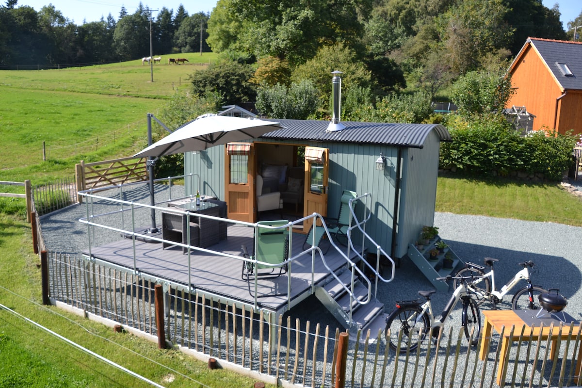 Shepherds Hut, Llangollen, North Wales