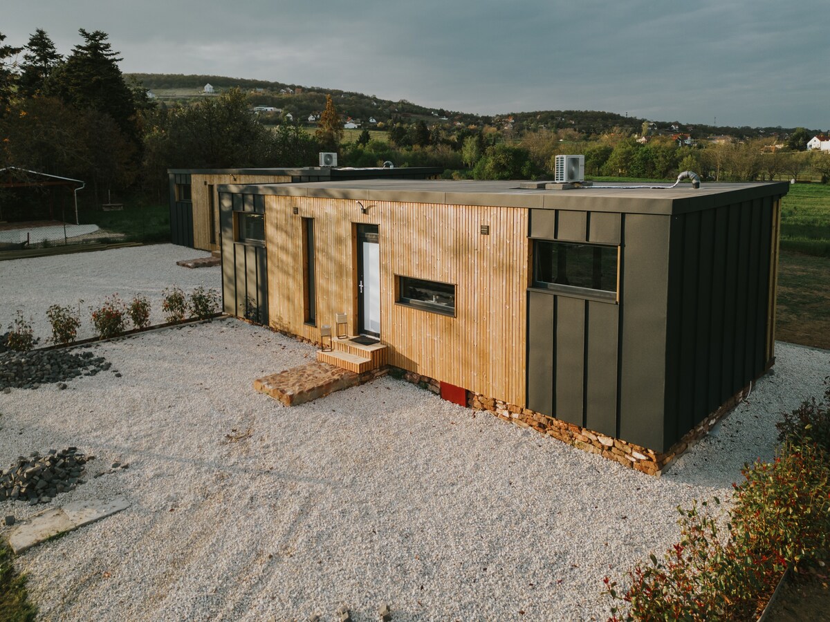 Halacs Homes Boutique cabins, Unique cabin