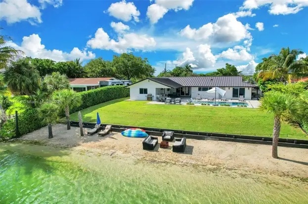 Cutler Bay Lakehouse paradise