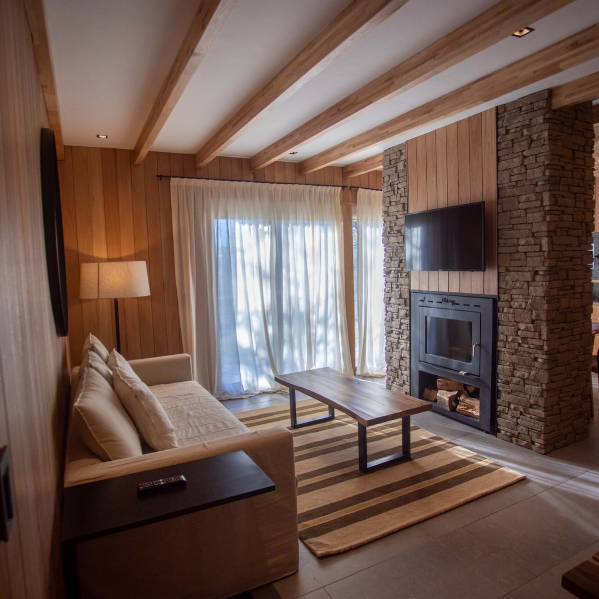 Apart in El Refugio Ski & Summer Lodge