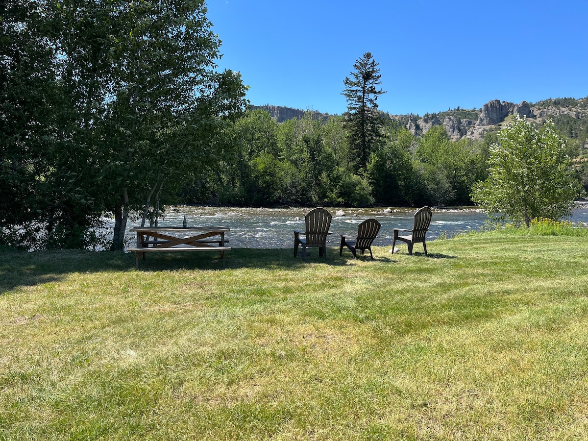 Cherry Creek Ranch on the beautiful Boulder River