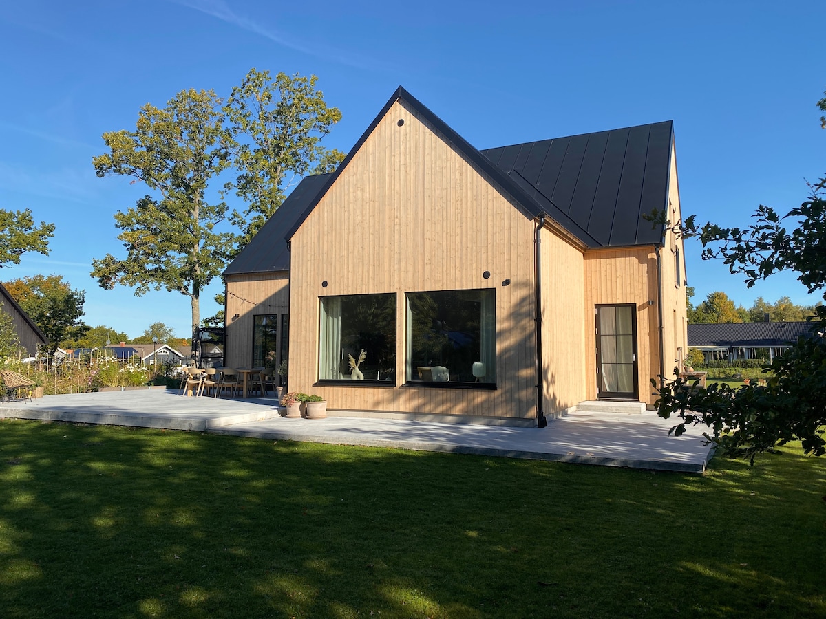 Stor villa i Färjestaden, Öland