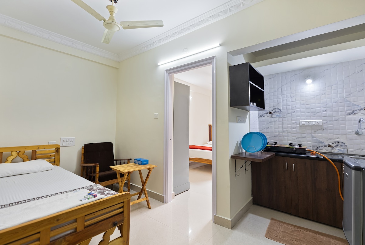 Cozy one bedroom Apartment with kitchen-Bangalore