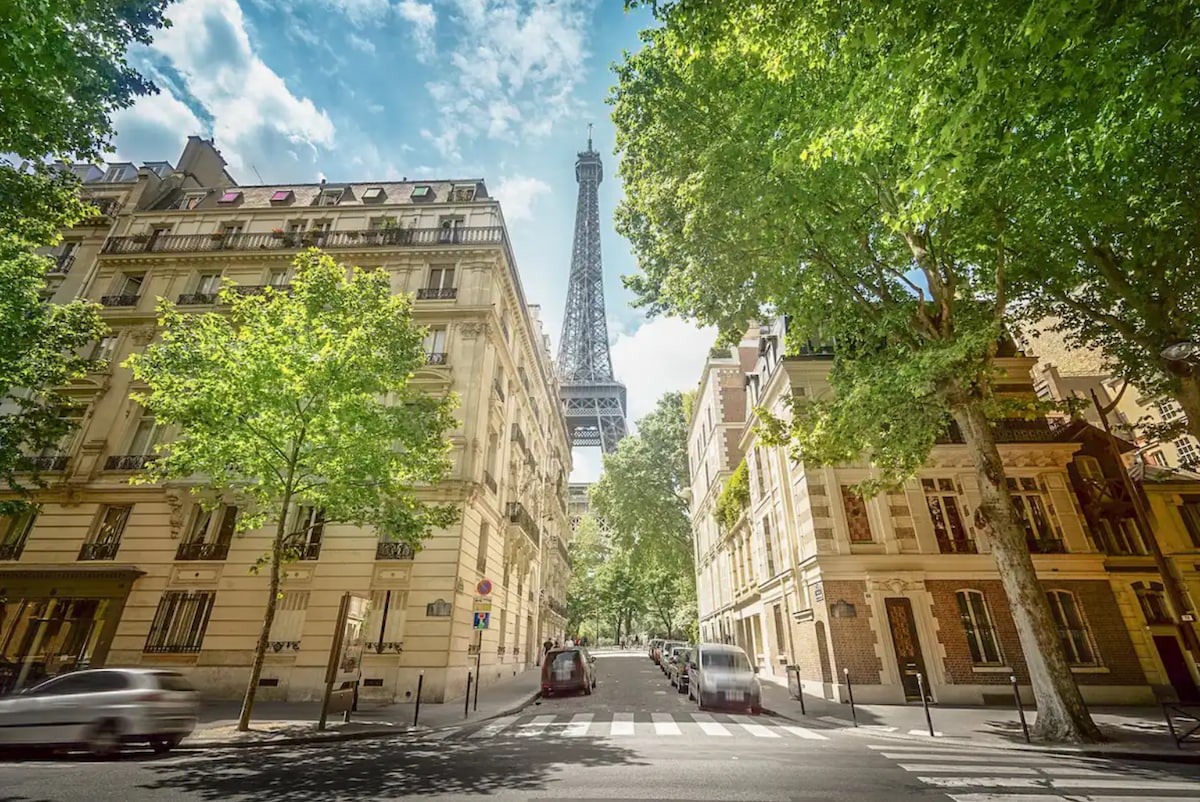 Special! 500m to Eiffel Tower: Duplex with terrace