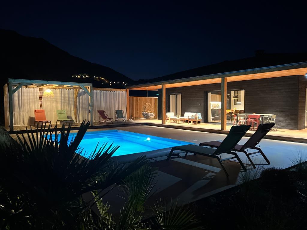 Villa Capu Biancu piscine privée,classée 5 étoiles