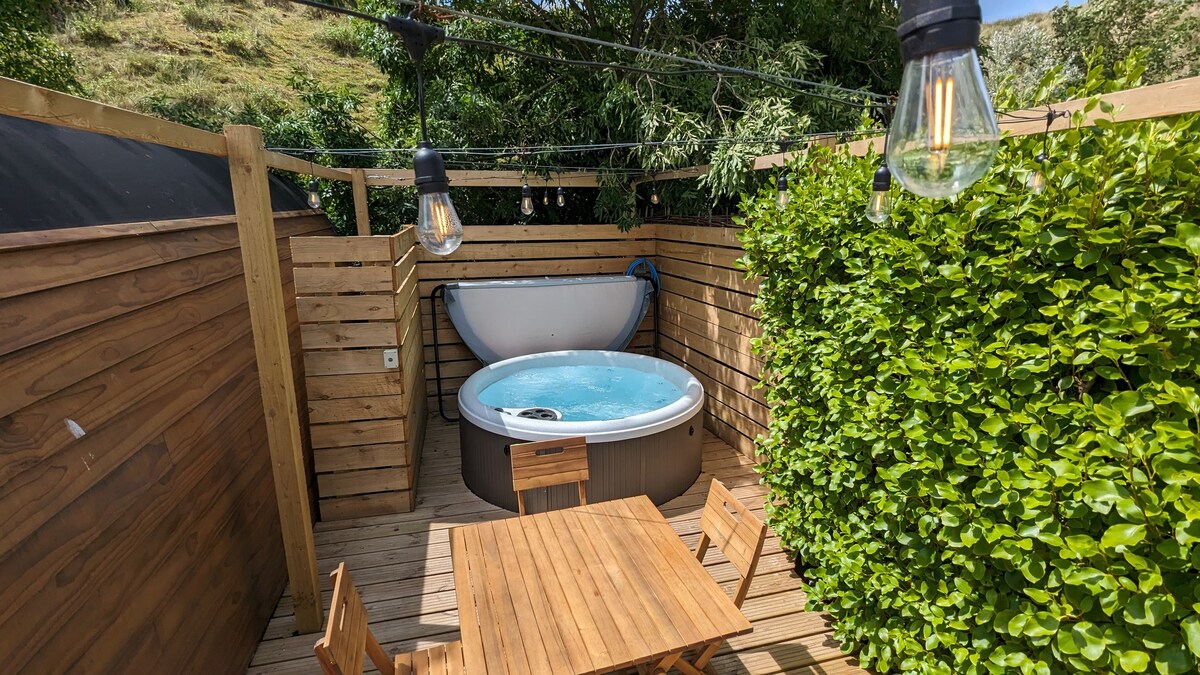 Dune-side Family Pod-lodge + Hot Tub near St Ives