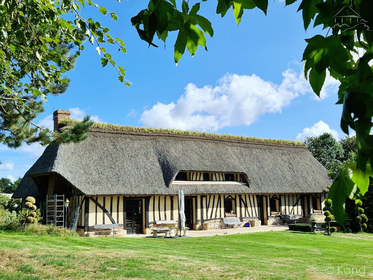 Chaumière à l'étang des anémones