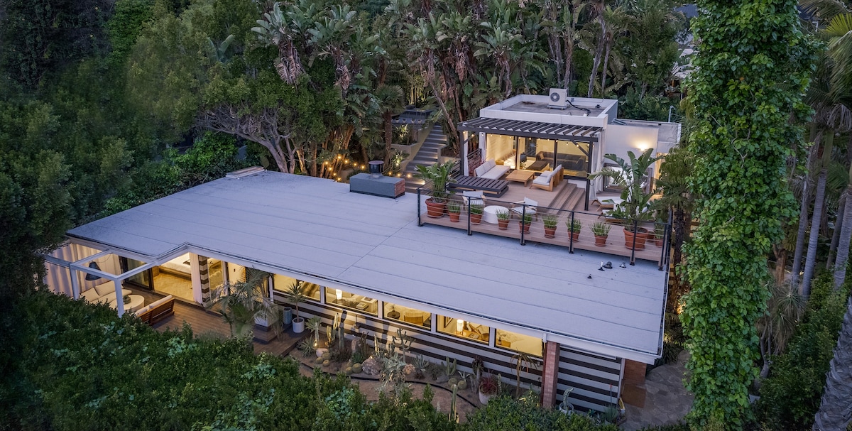 Hollywood Hills/Sunset Strip Marmont Retreat