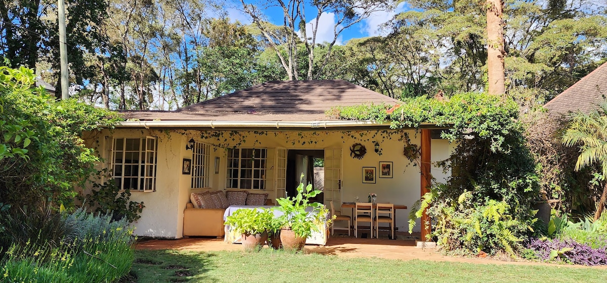 Karen guest cottage with views of Ngong Hills