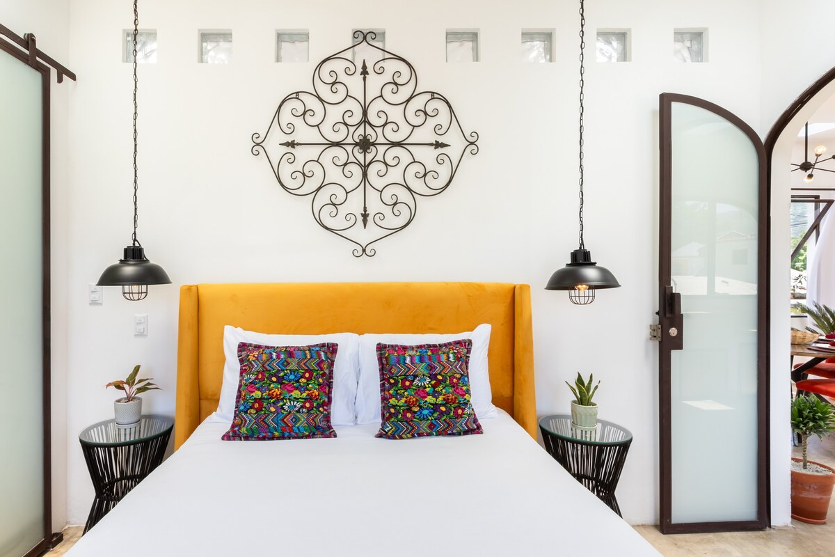 Luxurious Guatemalan-inspired apartment