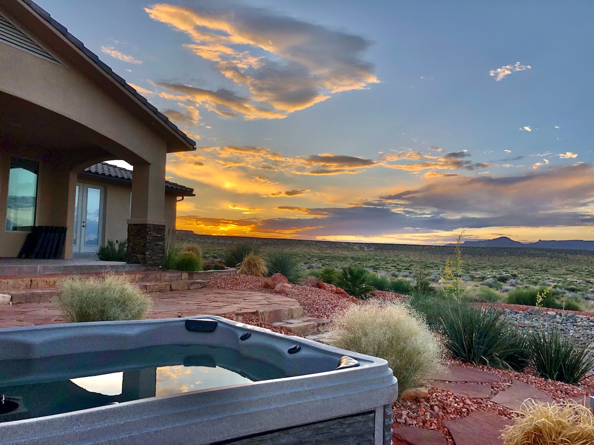 Desert Hacienda Lake Powell Hot tub, EV Charger