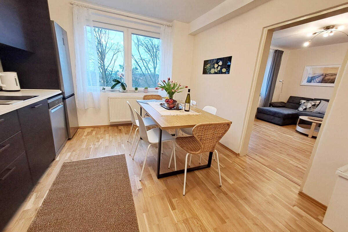 Apartmánový dům se zahradou v klidné části Prahy