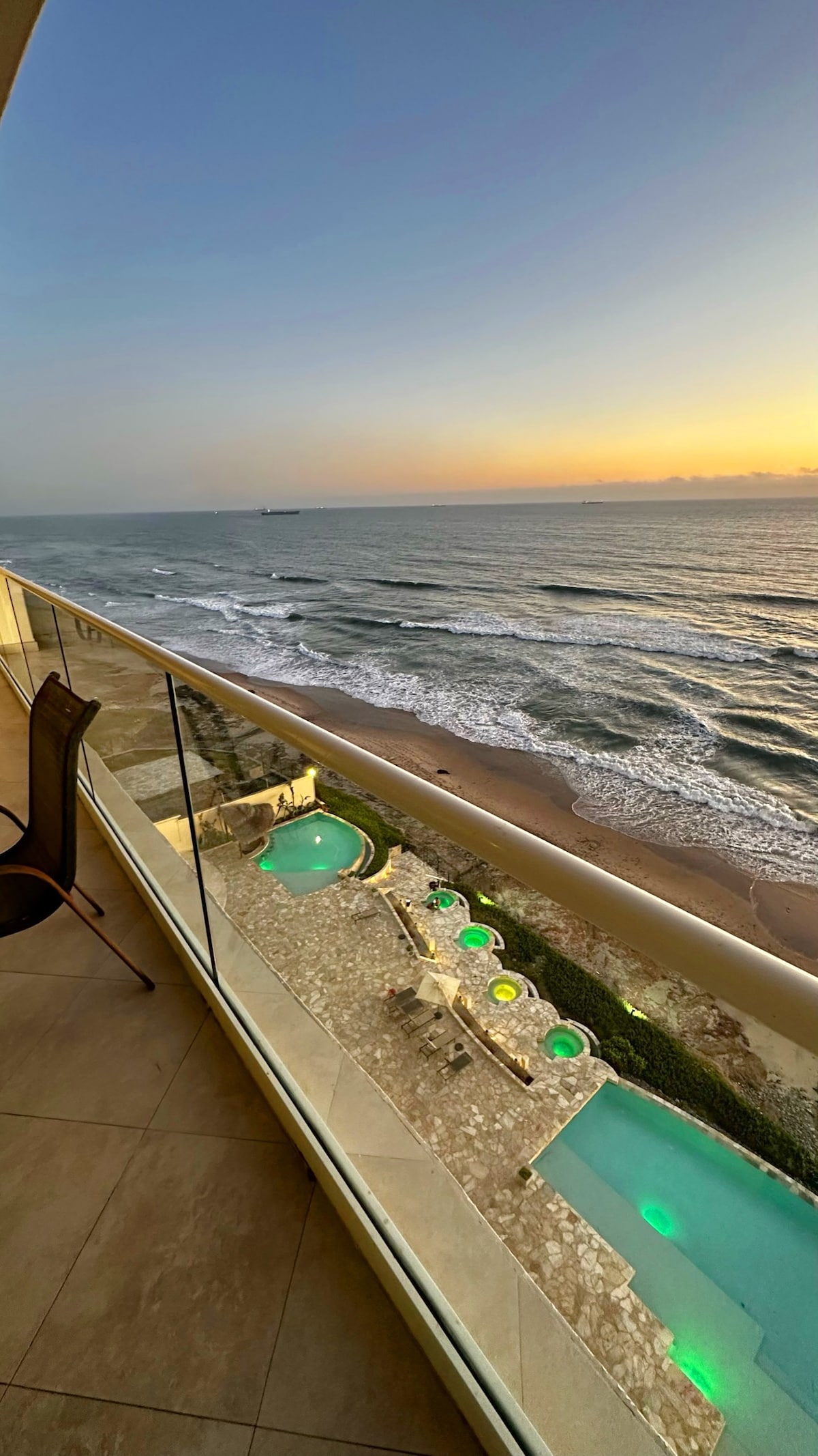 Coastal Splendor: Ocean Views Great Comfort w/pool