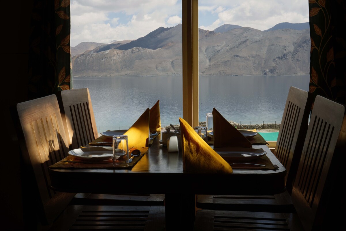 Martsemik Camping Pangong Lake