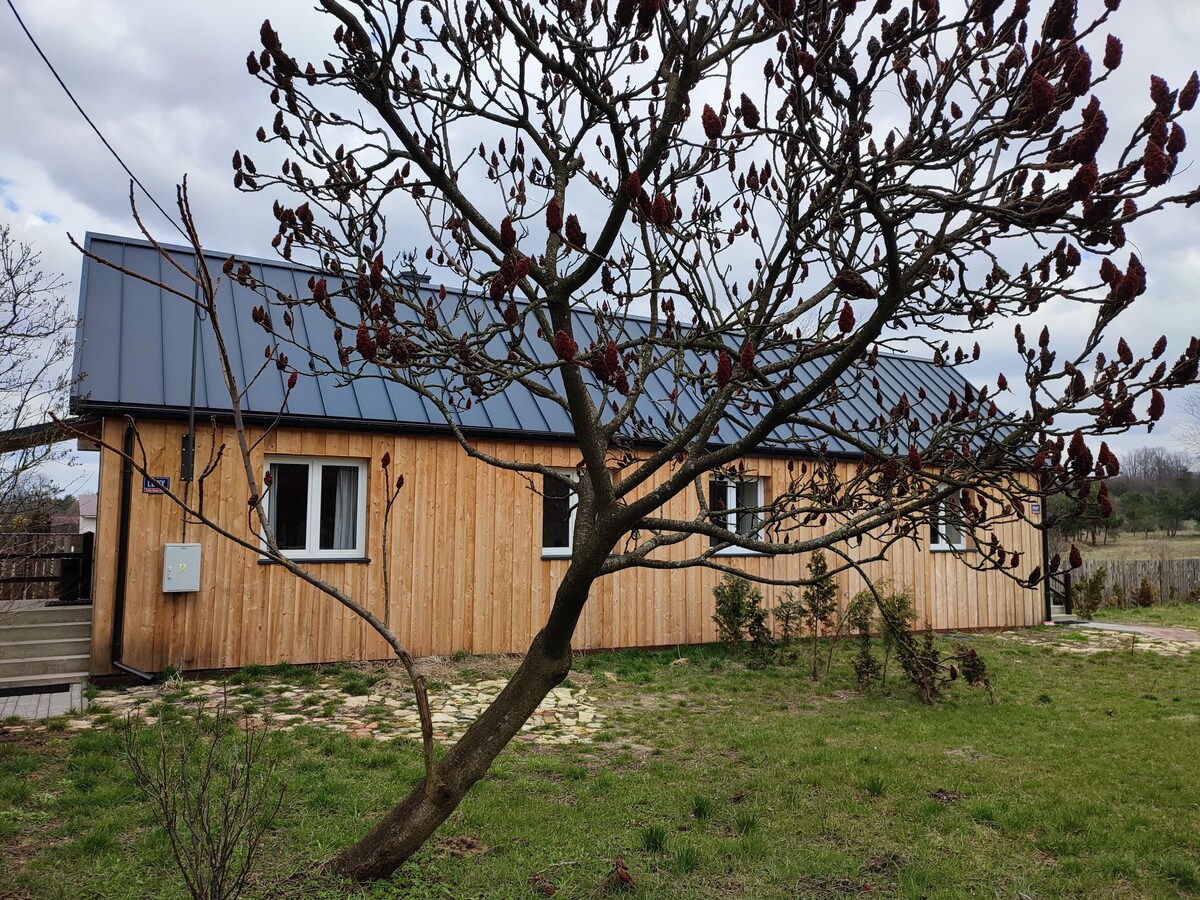 Domek Prawy (Right House)