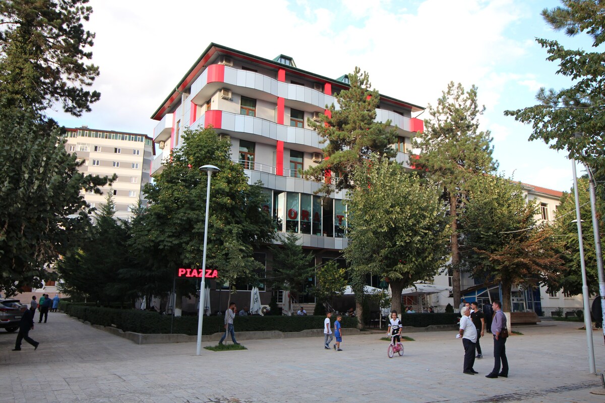 Dopio Bed,Hotel Restorant Piazza Peshkopi Albania