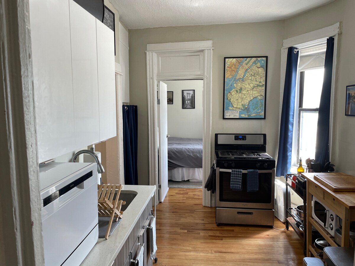 Stay with David - Private Room by Prospect Park!