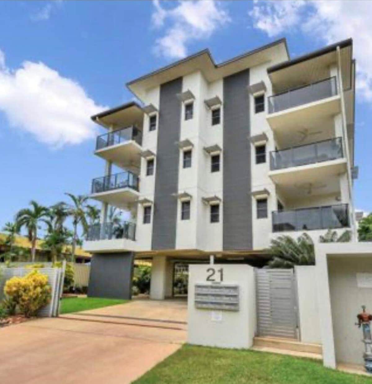 Well located apartment Nightcliff Foreshore area